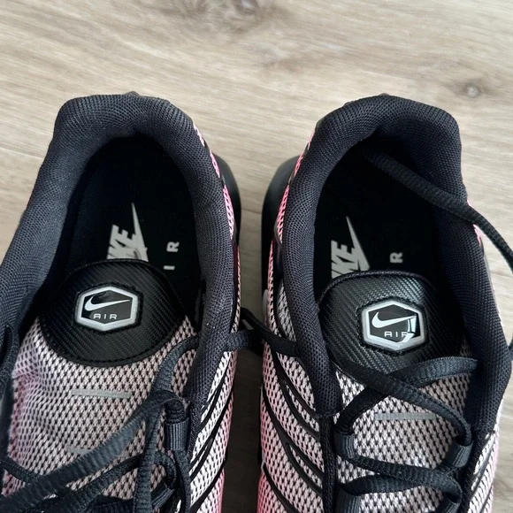 Nike Air Max Plus Mens Size12 Athletic Shoes HF3837-600 Sunset Pulse/Black /Pink - Picture 7 of 8